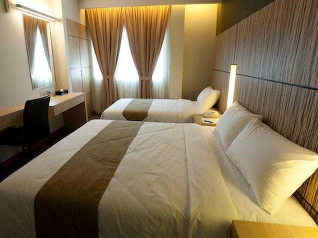 Grand Medallion Hotel Kuching Ngoại thất bức ảnh