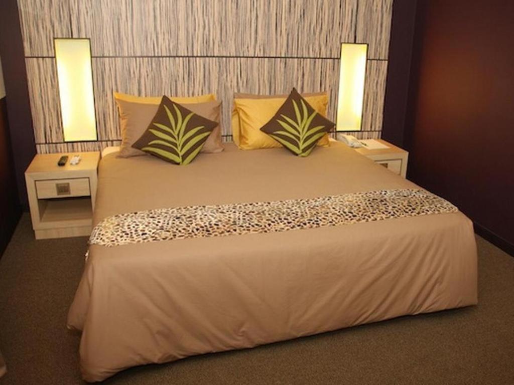 Grand Medallion Hotel Kuching Ngoại thất bức ảnh