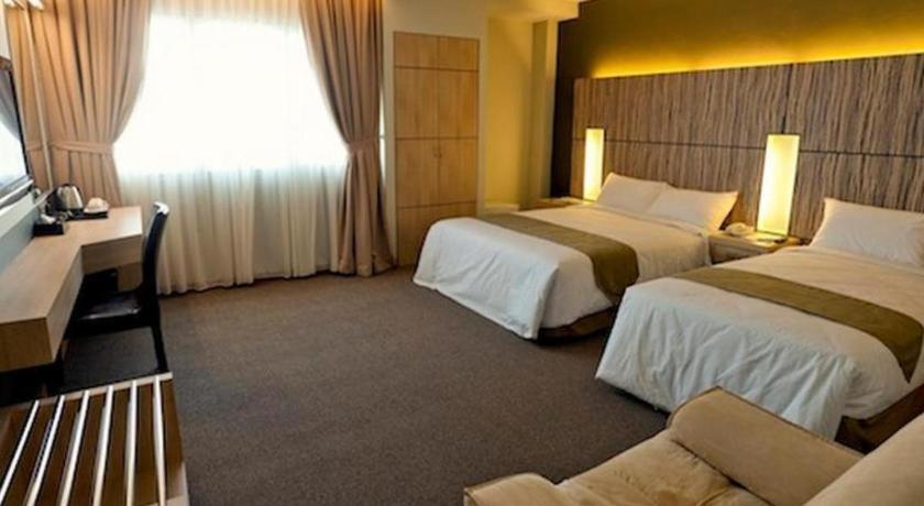 Grand Medallion Hotel Kuching Ngoại thất bức ảnh